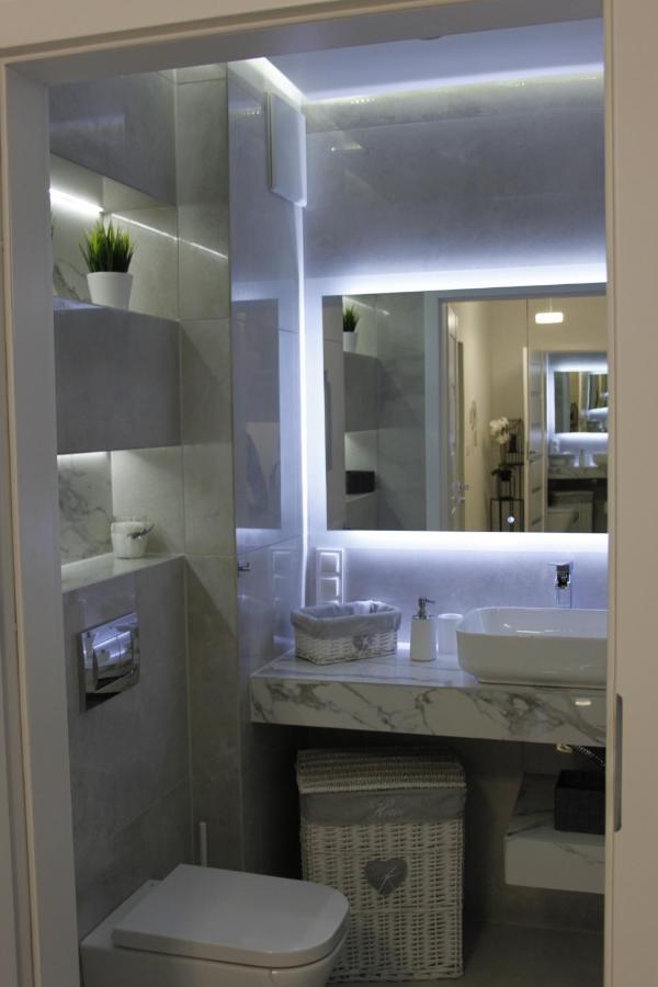 Apartament Wrocław Centrum Galeria Magnolia Esterno foto